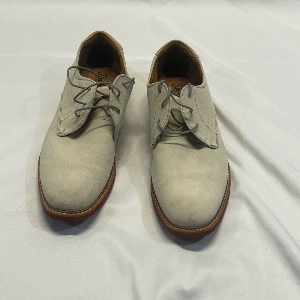 Elegant Light Gray Leather Oxfords
